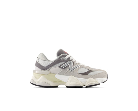 Men`s 990v6 NB Sneakers