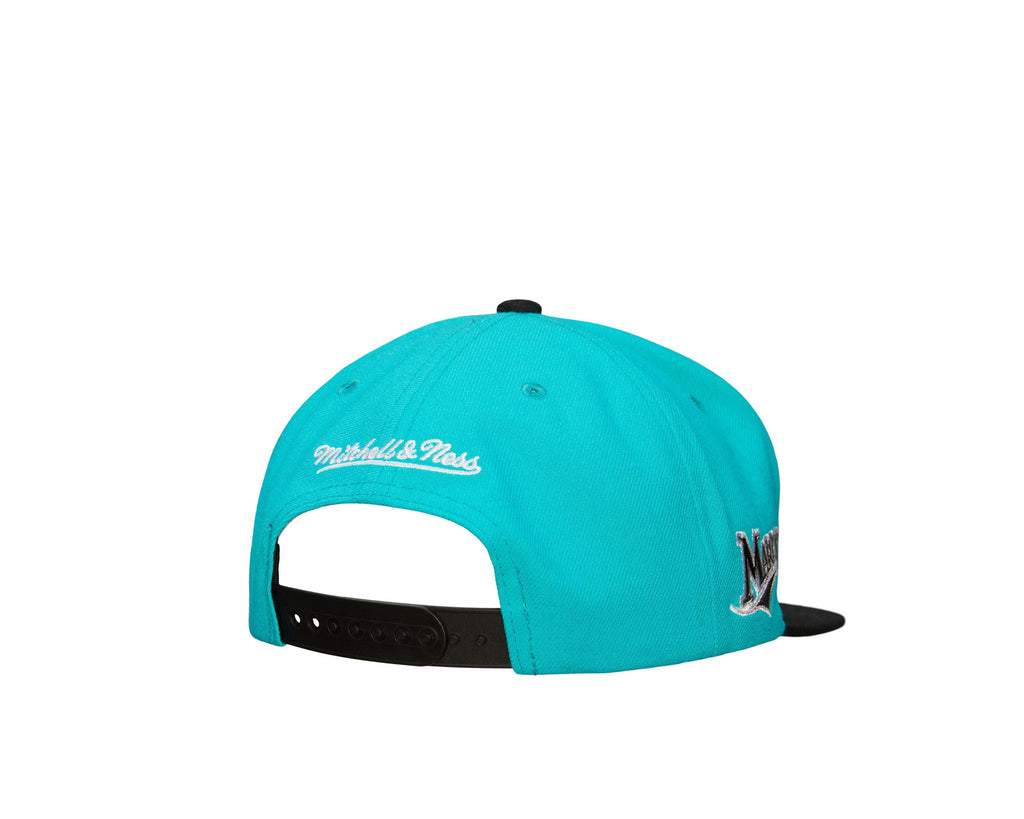 Amazoncom New Era MLB 9FIFTY Basic Adjustable Snapback Hat Cap One Size  Fits All New York Yankees Multicolor  Sports  Outdoors